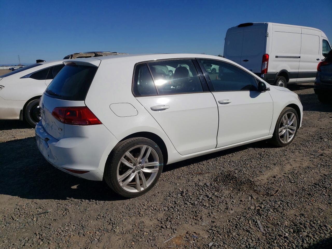 2015 Volkswagen Golf - Фото 3