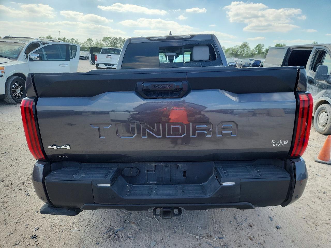 2024 Toyota Tundra Double Cab Sr - Image 6
