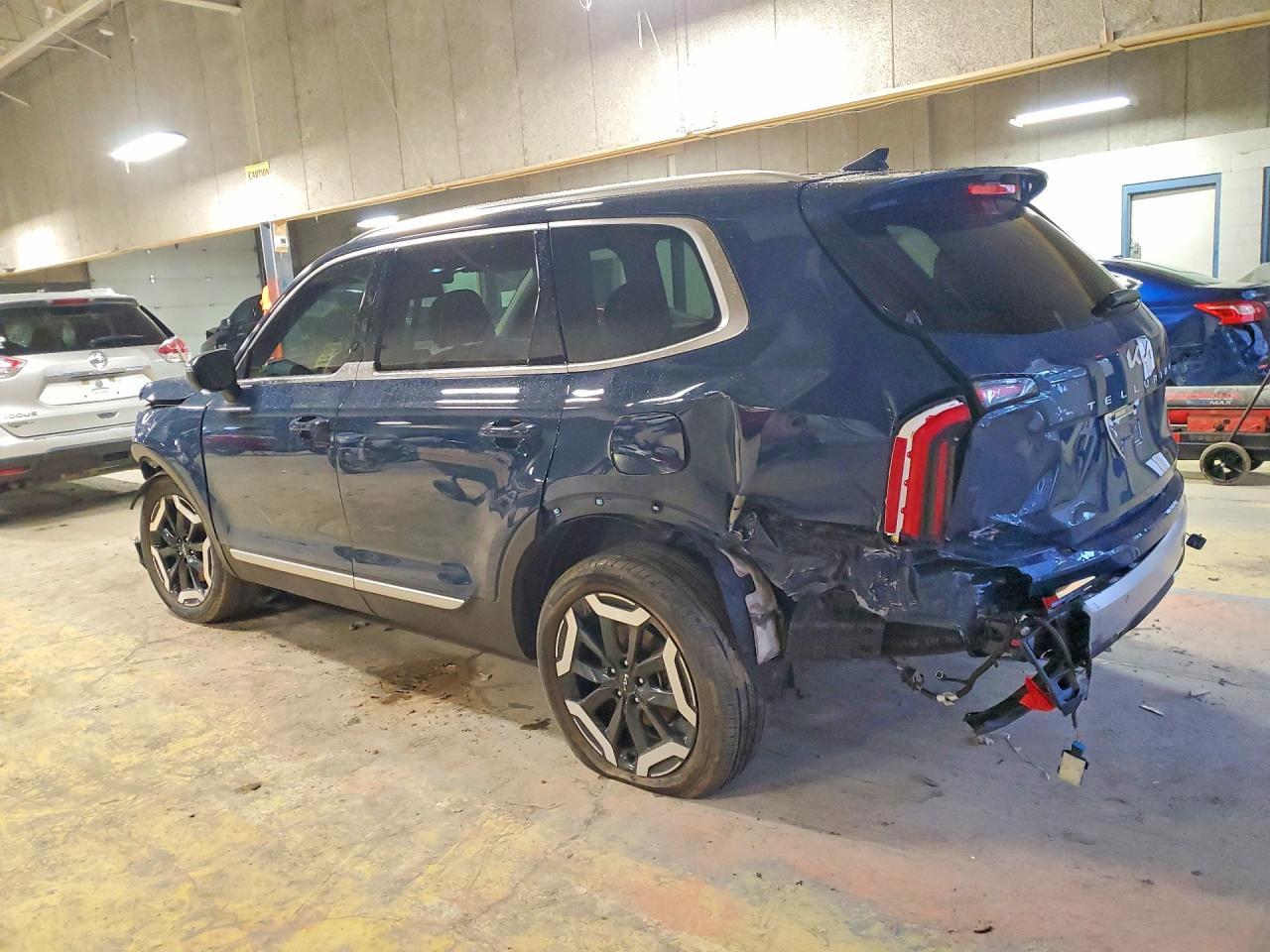2023 Kia Telluride Ex - Image 2