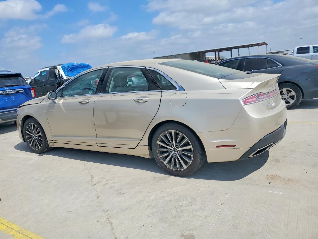 2017 Lincoln Mkz Hybrid Premiere - Image 2