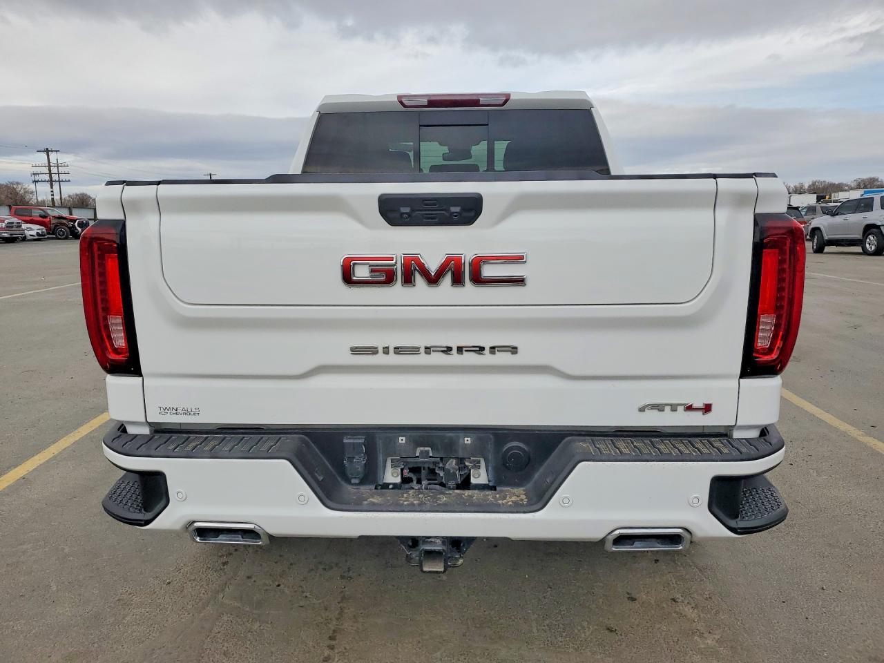 2023 GMC Sierra - Image 6