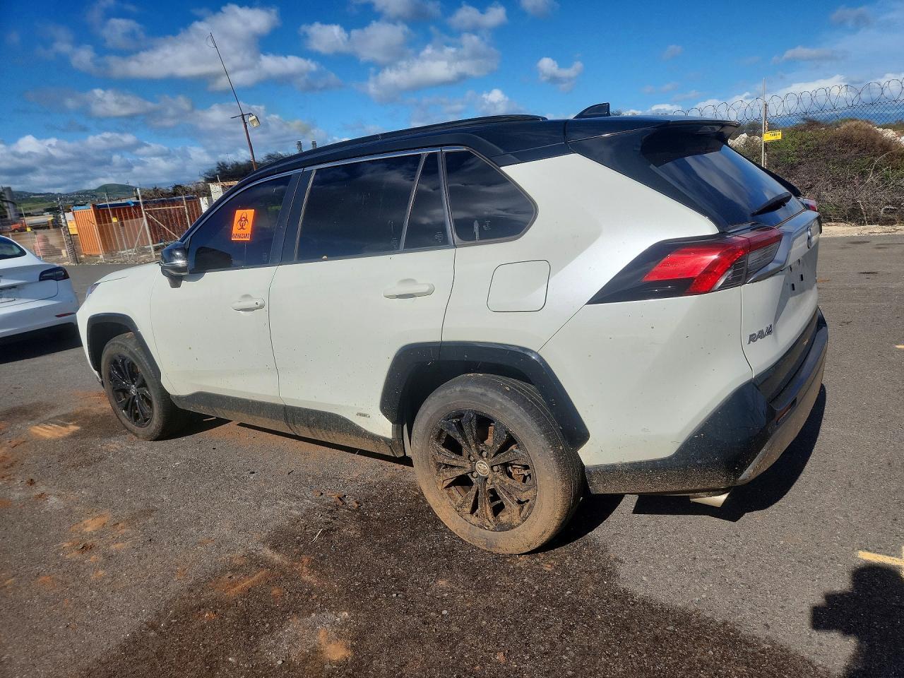 2022 Toyota Rav4 Hybrid Xse - Image 2