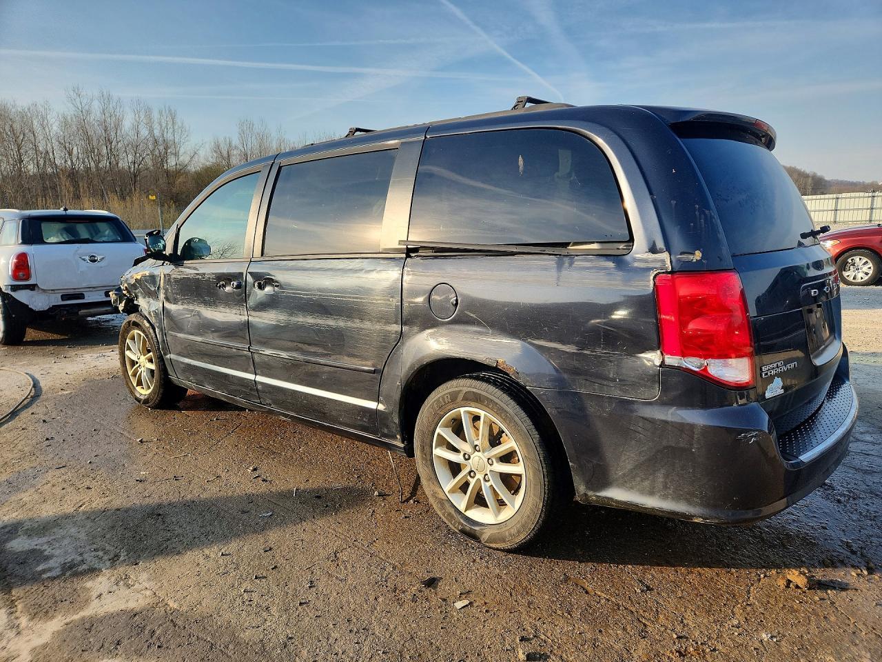 2014 Dodge Grand Caravan Sxt - Image 2