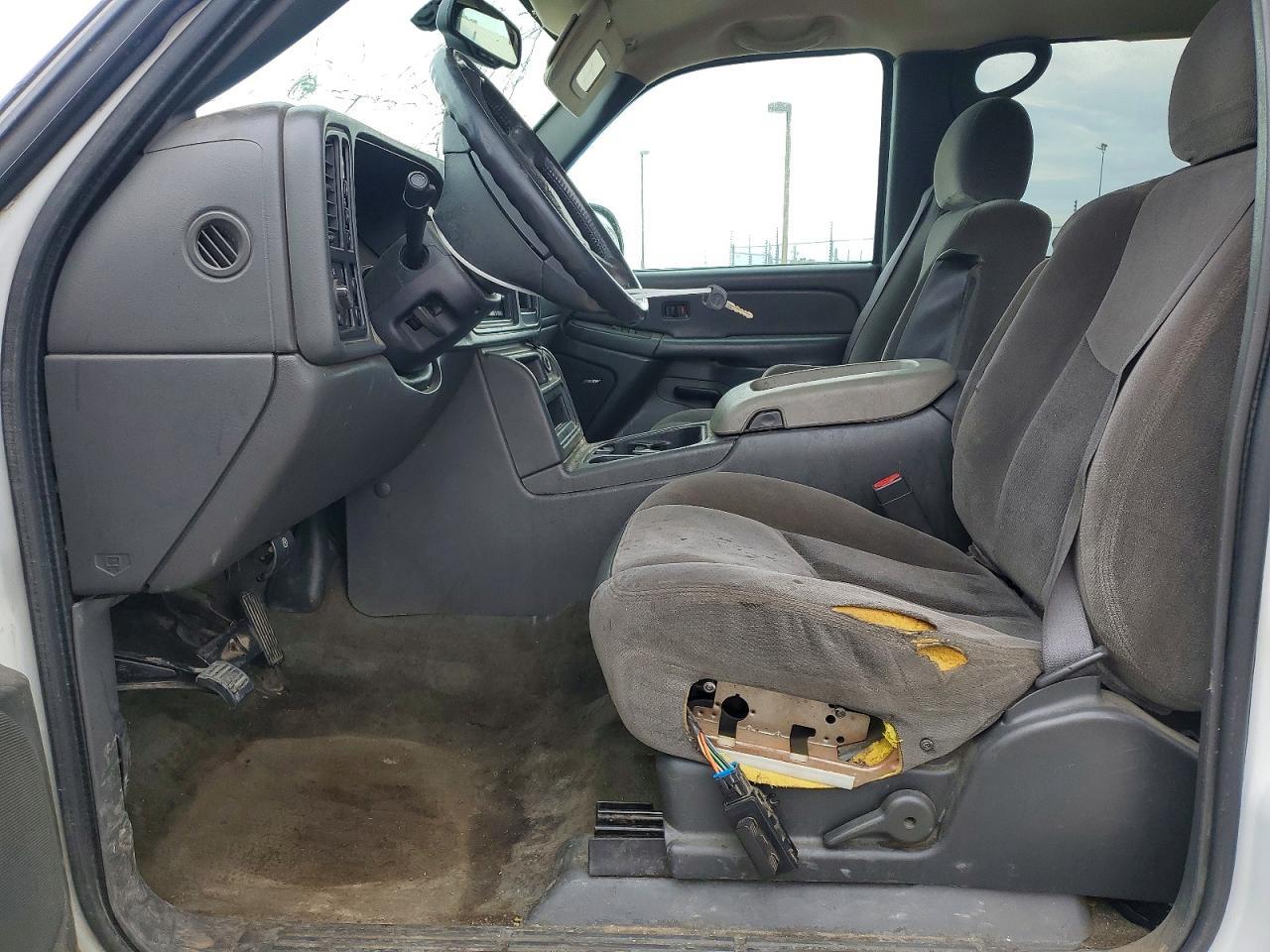 2004 GMC Sierra K2500 Heavy Duty - Фото 7