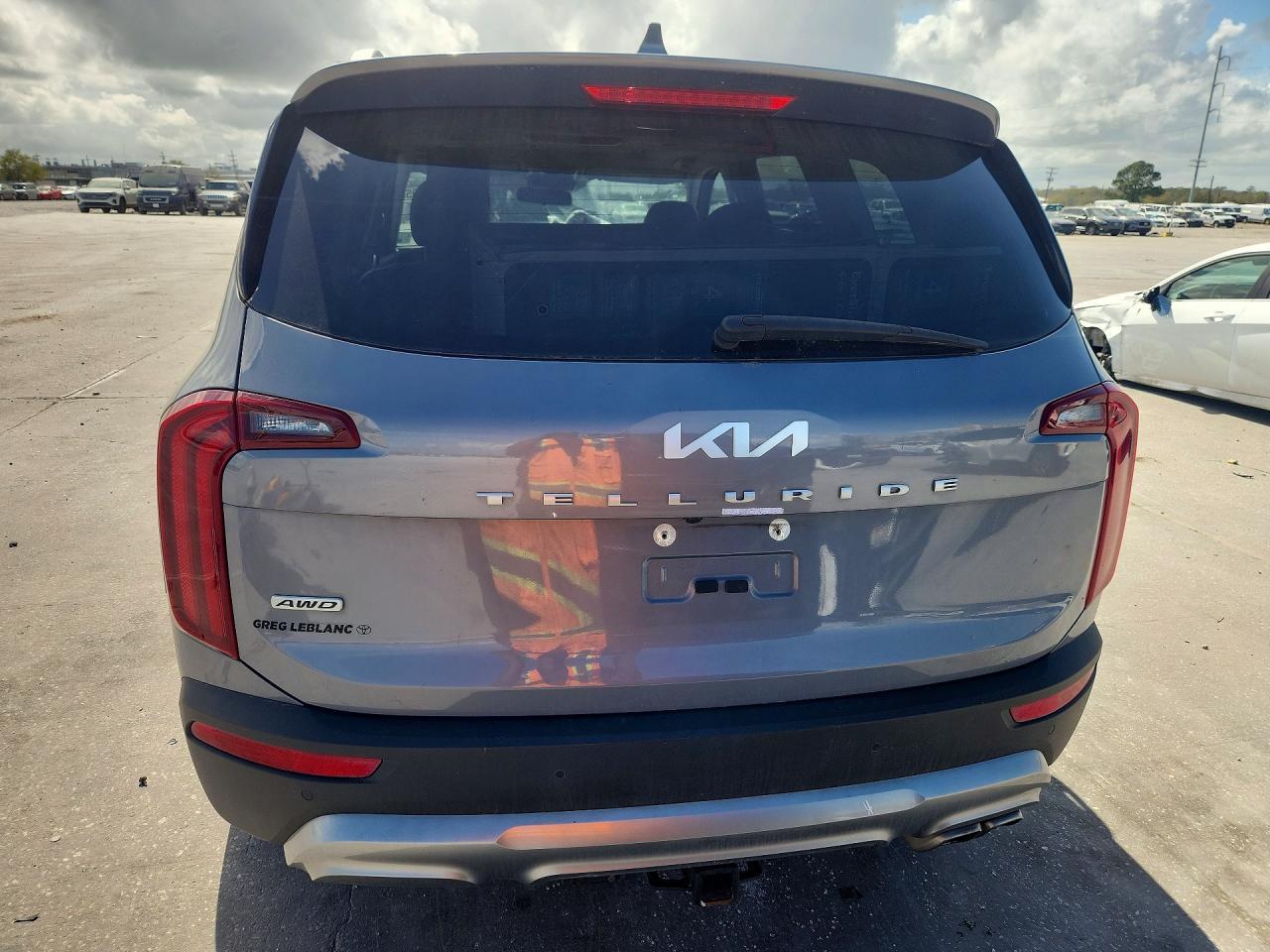 2022 Kia Telluride S - Фото 6