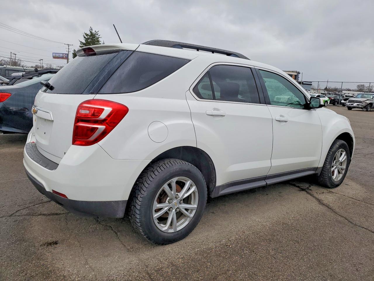 2017 Chevrolet Equinox Lt - Фото 3