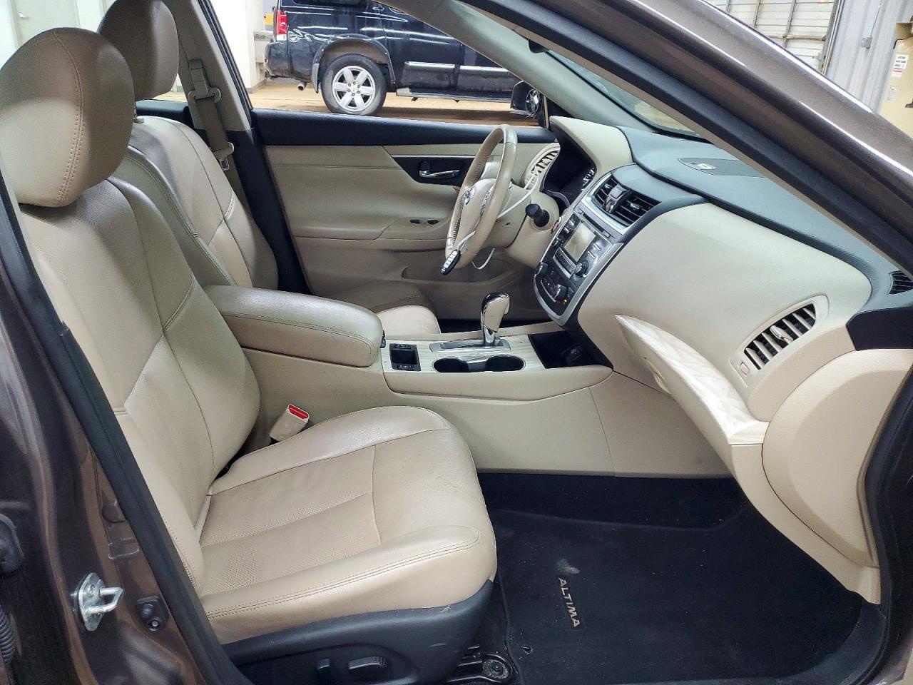 2017 Nissan Altima 2.5 - Фото 7