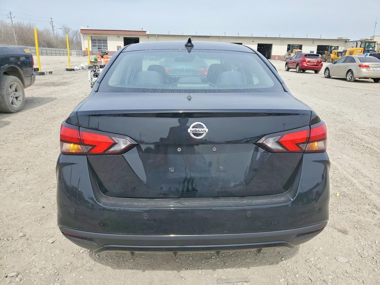 2020 Nissan Versa Sv - Фото 6