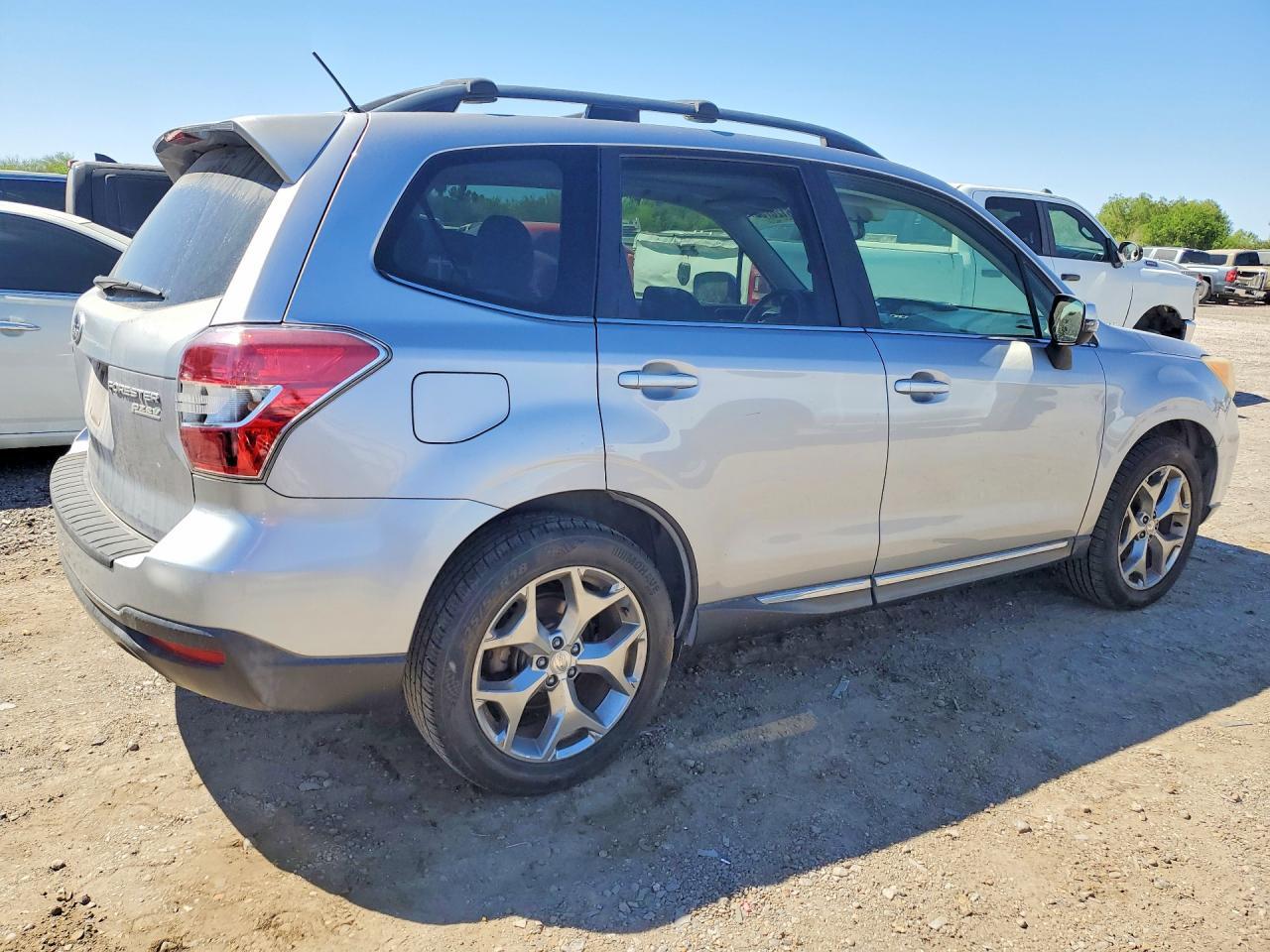 2015 Subaru Forester - Фото 3