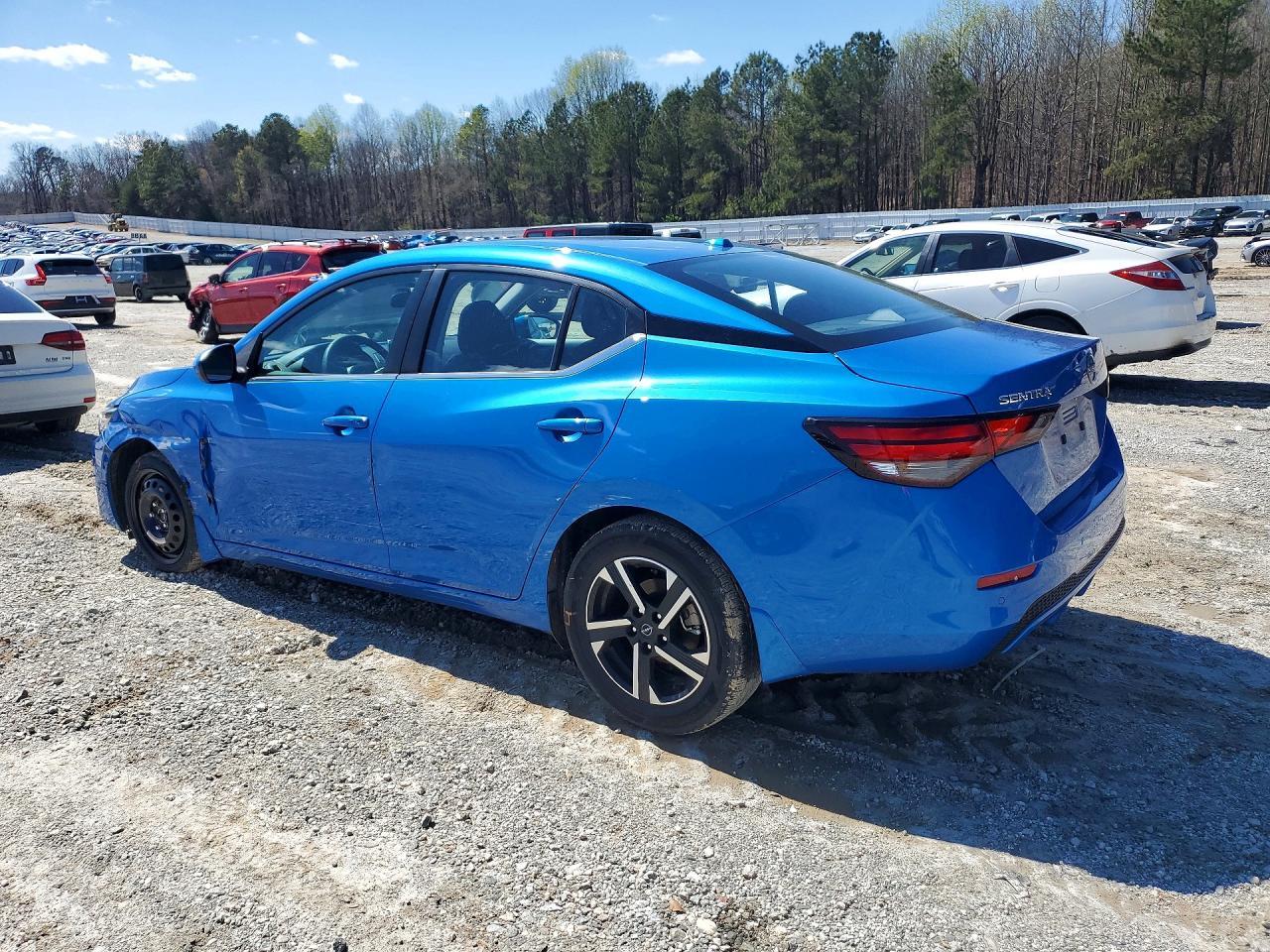 2025 Nissan Sentra Sv - Image 2