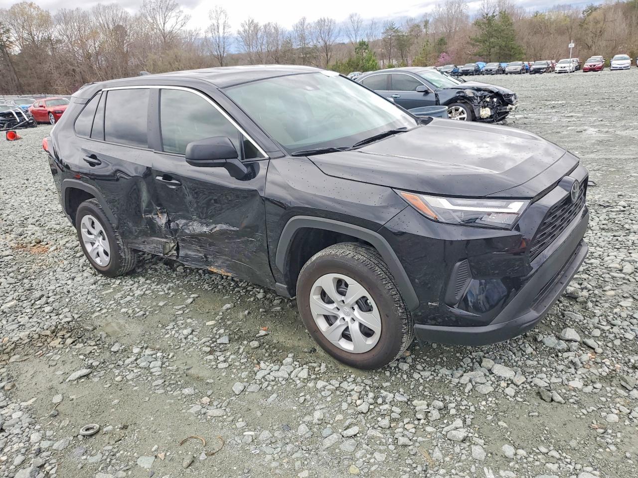 2025 Toyota Rav4 Le - Image 4