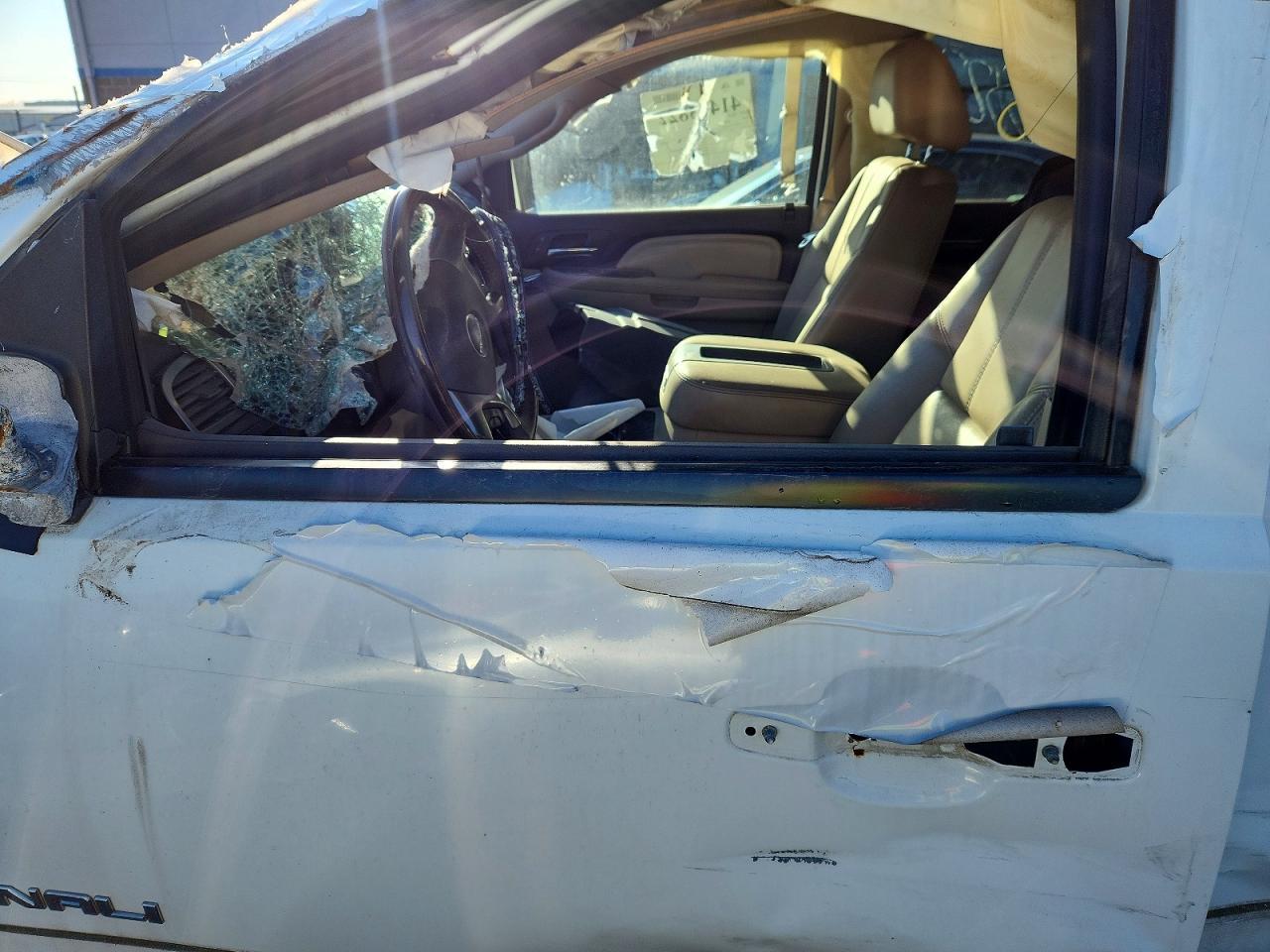 2007 GMC Yukon Denali - Image 7