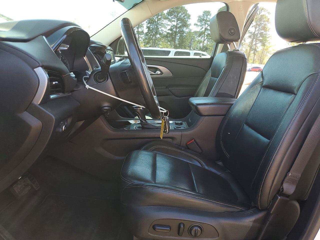 2020 Chevrolet Traverse Premier - Фото 7