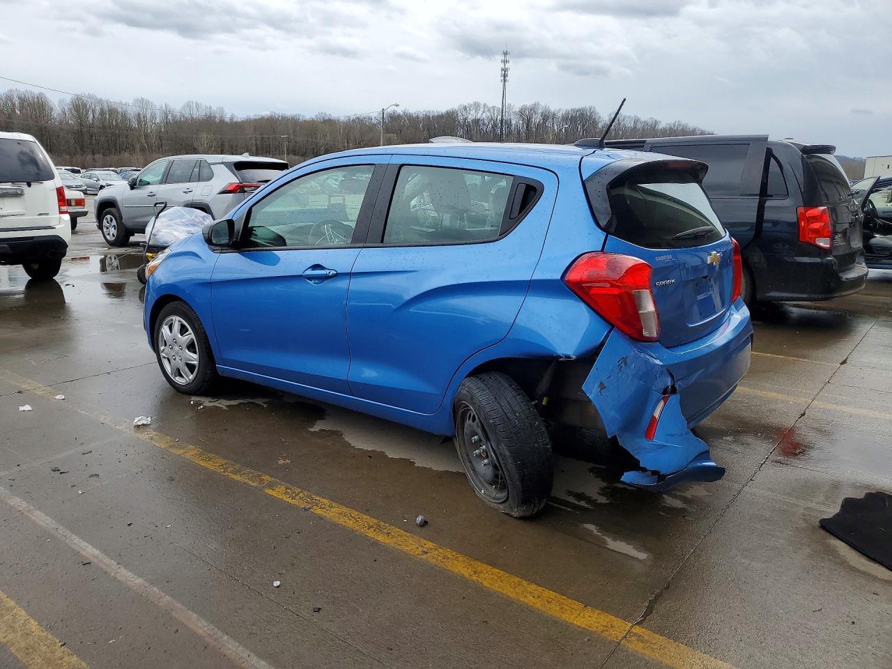 2017 Chev Spark - Фото 2