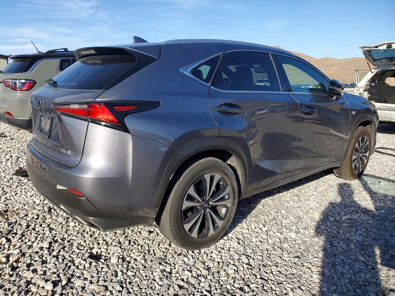 2021 Lexus Nx 300 F Sport - Фото 3