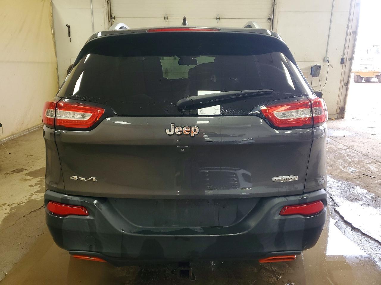 2015 Jeep Cherokee Latitude - Фото 6
