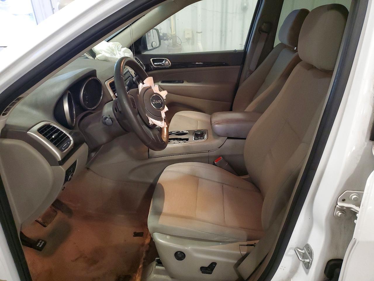 2013 Jeep Grand Cherokee Laredo - Image 7
