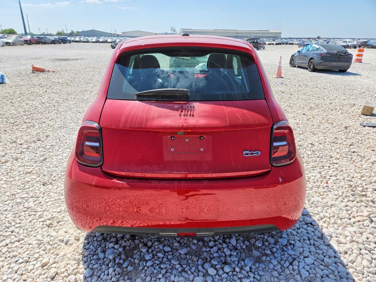 2024 Fiat 500 E Red - Фото 6