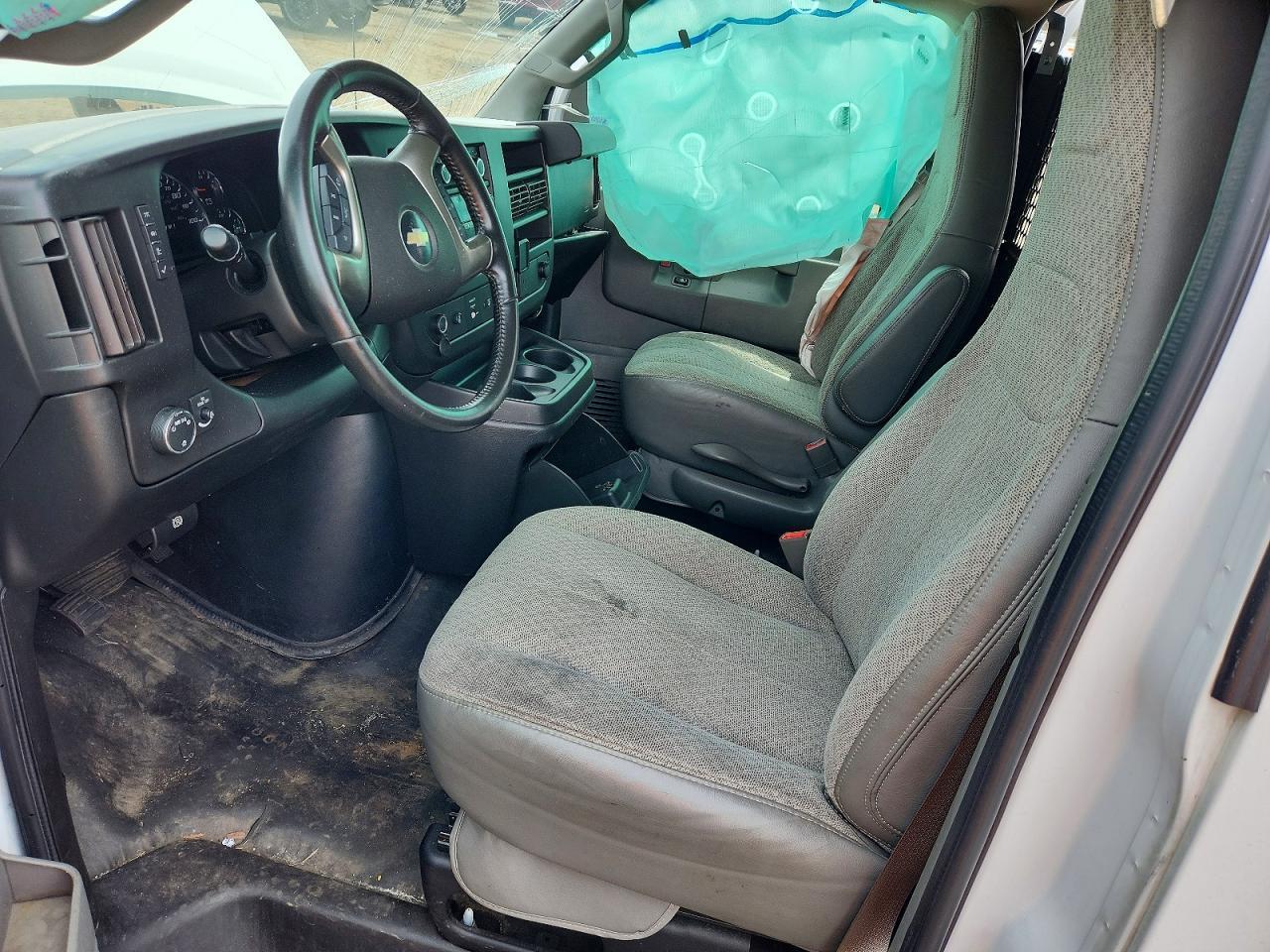 2019 Chevrolet Express G2500 - Фото 7