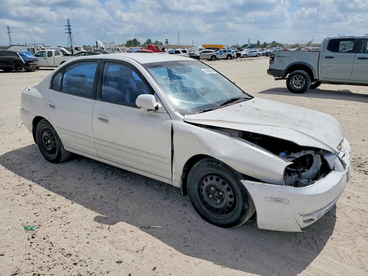 2005 Hyundai Elantra - Фото 4