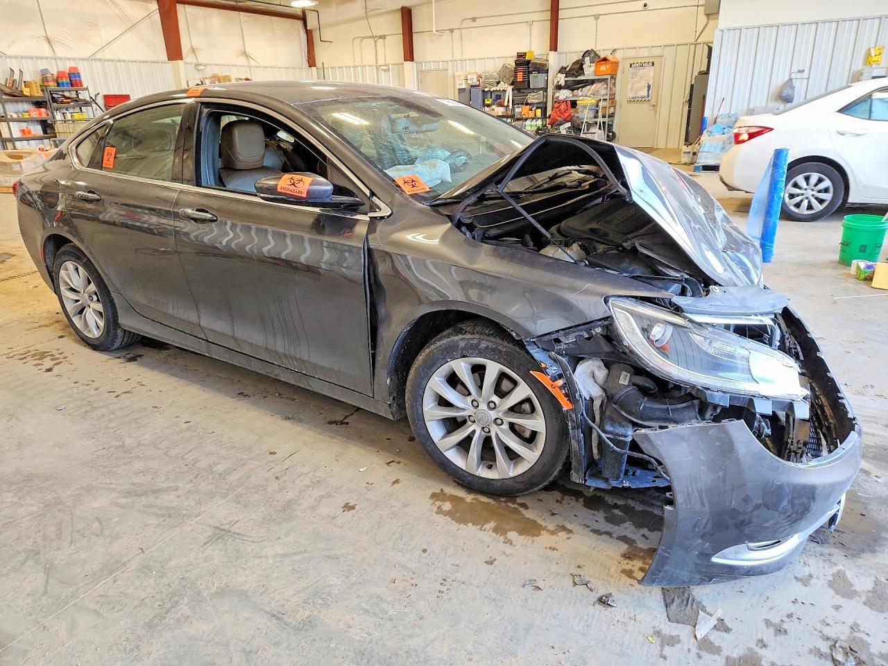 2015 Chrysler 200 C - Image 4