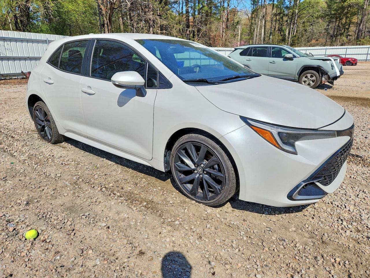 2024 Toyota Corolla Hatchback Xse - Image 4