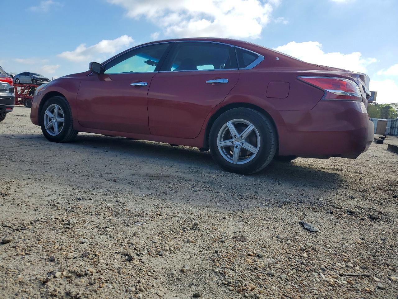 2014 Nissan Altima 2.5 S - Фото 2