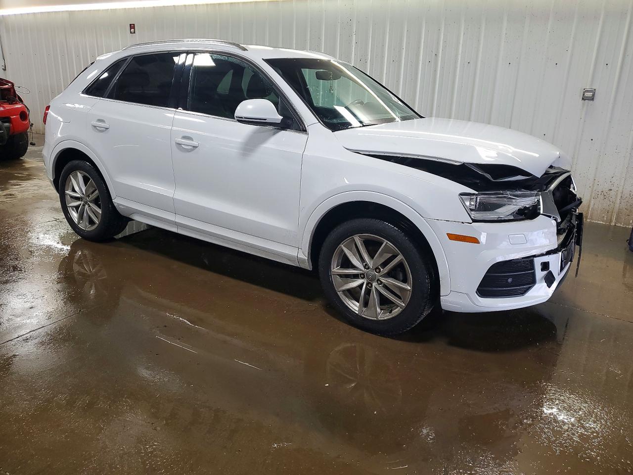 2016 Audi Q3 Premium Plus - Image 4