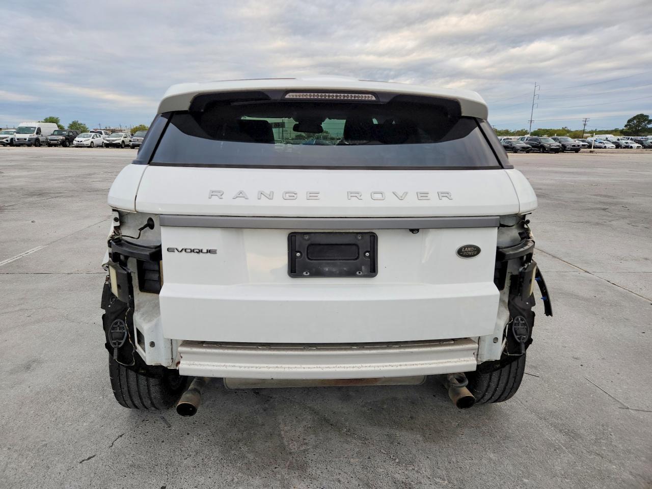 2015 Land Rover Range Rover Evoque Pure Premium - Фото 6