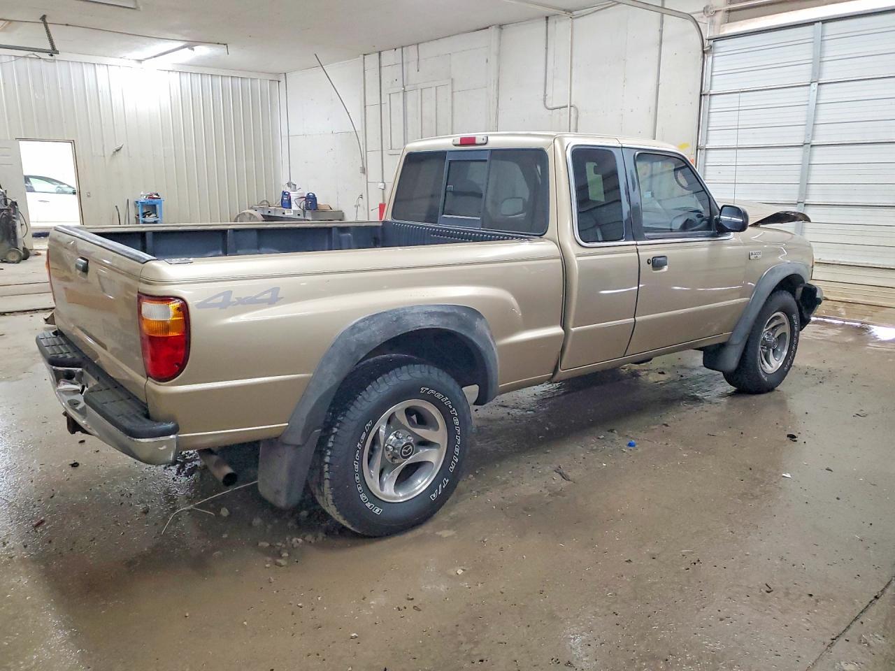 2001 Mazda B4000 Cab Plus - Image 3