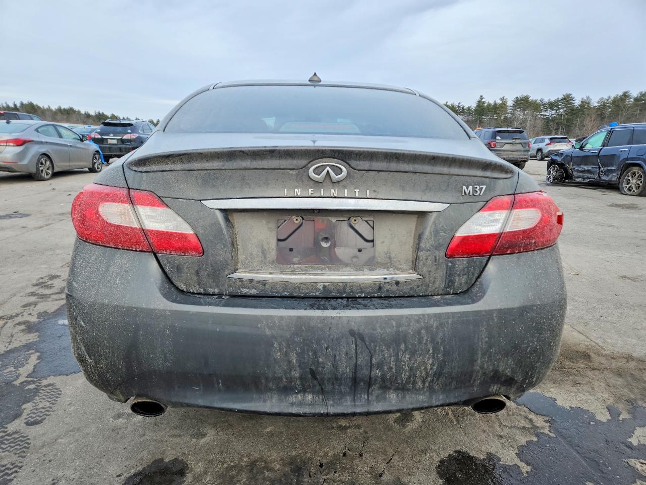 2011 Infiniti M37 Base - Image 6