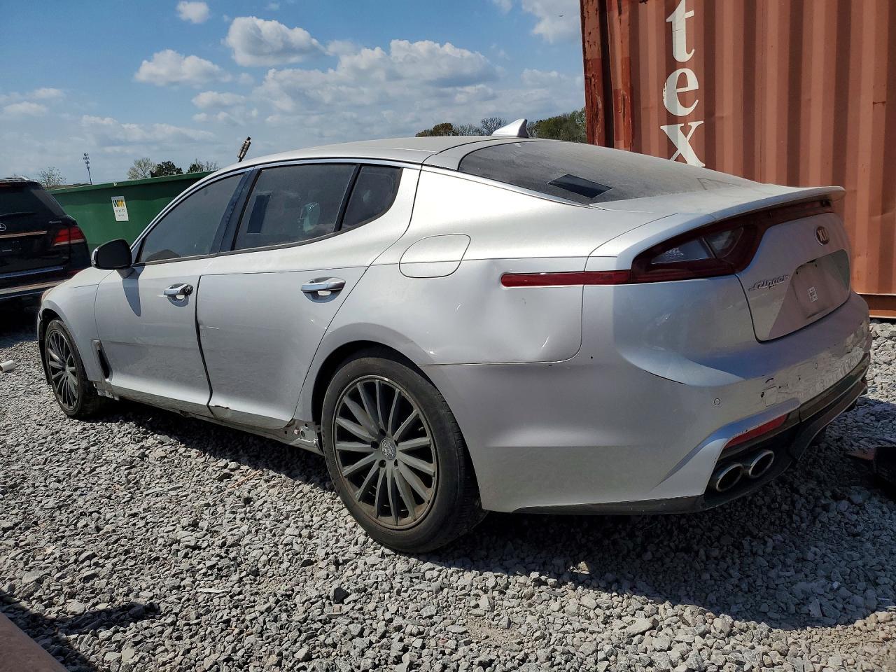 2018 Kia Stinger Base - Image 2
