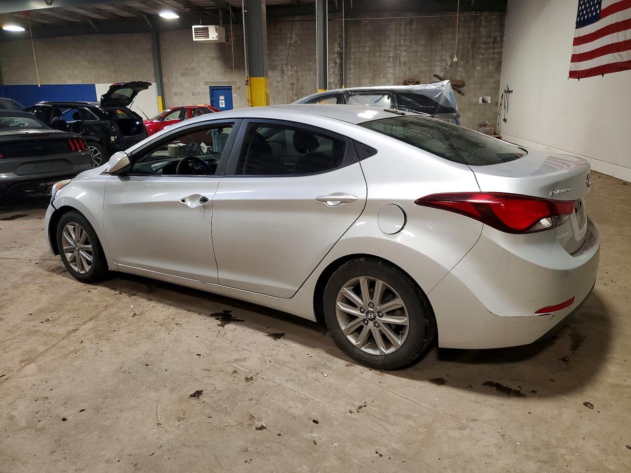 2016 Hyundai Elantra Se - Image 2