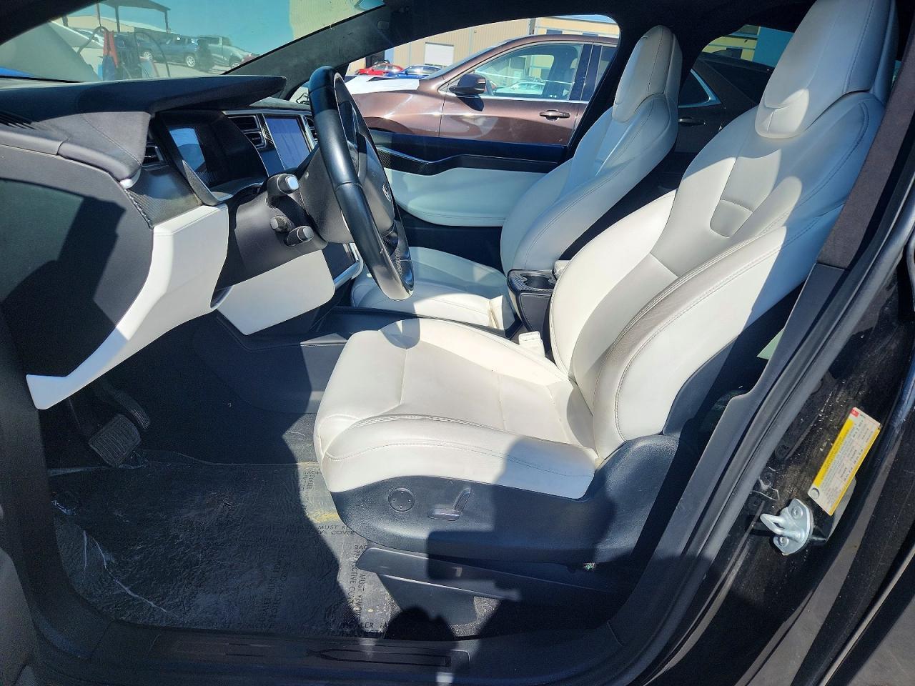 2017 Tesla Model X - Фото 7