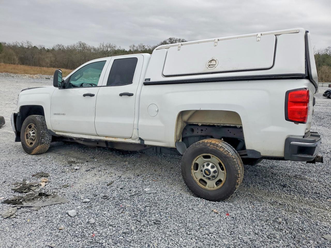 2016 Chevrolet Silverado K2500 Heavy Duty - Image 2