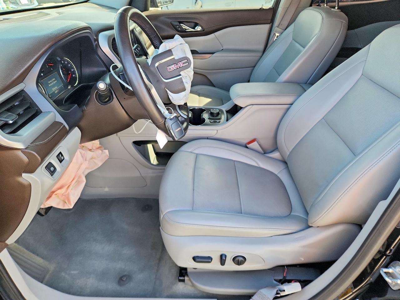 2023 GMC Acadia Slt - Image 7