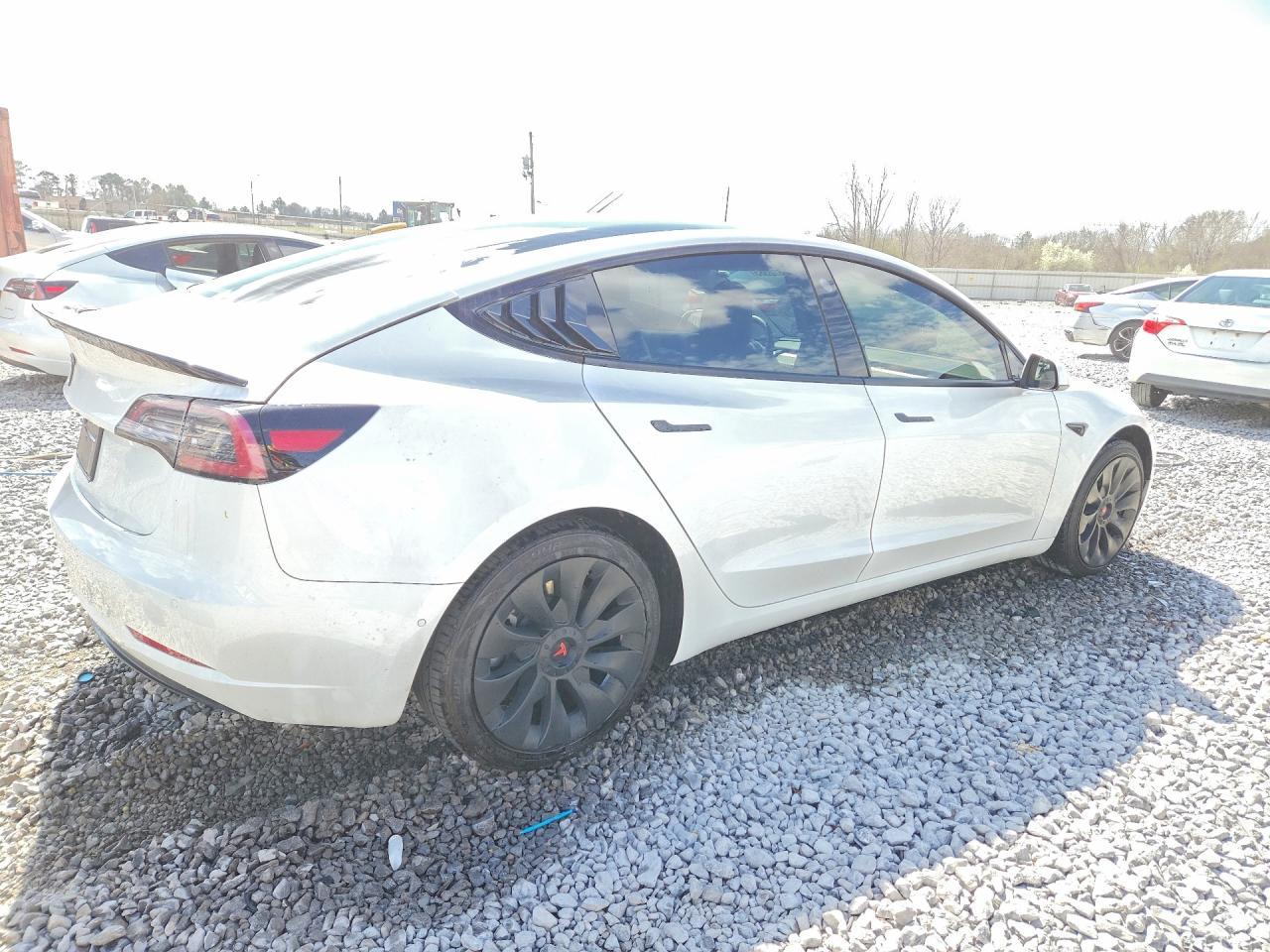 2021 Tesla Model 3 - Image 3