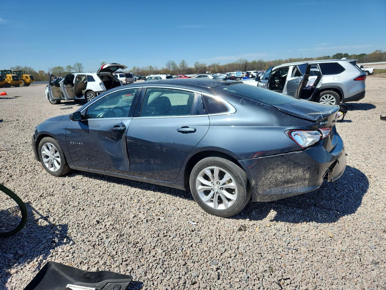 2019 Chevrolet Malibu Lt - Image 2