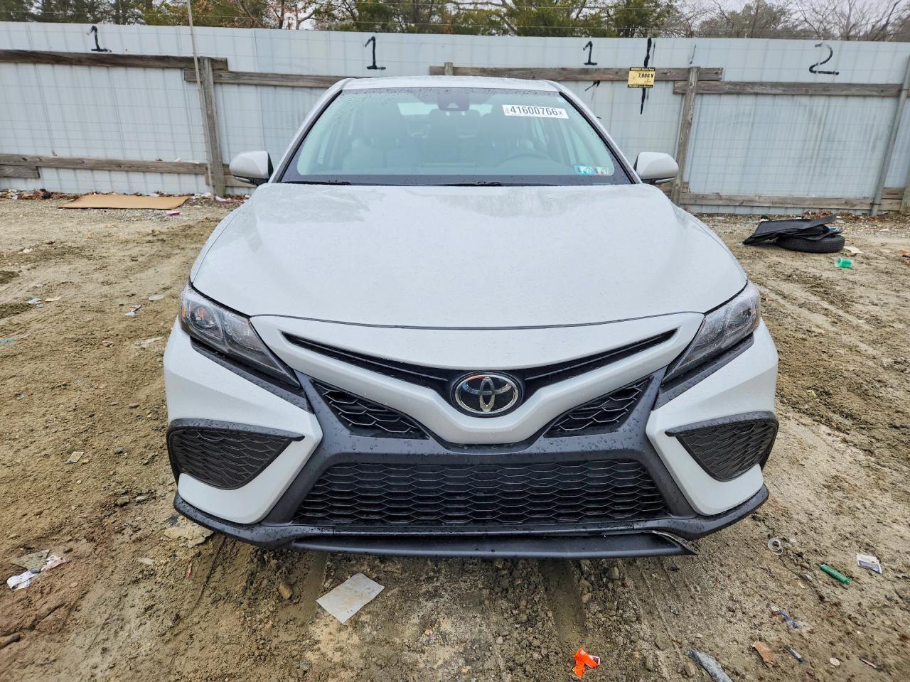 2024 Toyota Camry Se - Фото 5