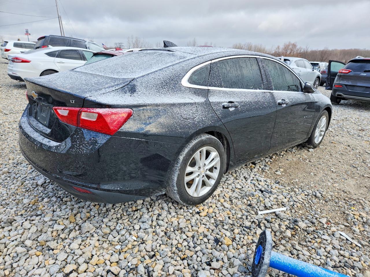 2018 Chevrolet Malibu Lt - Image 3