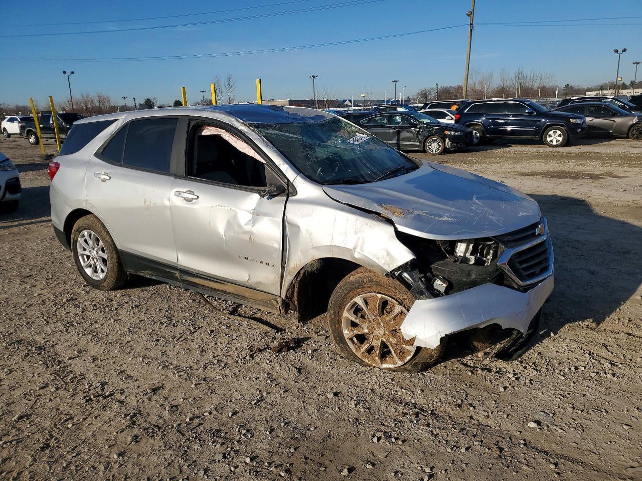 2020 Chevrolet Equinox Ls - Фото 4