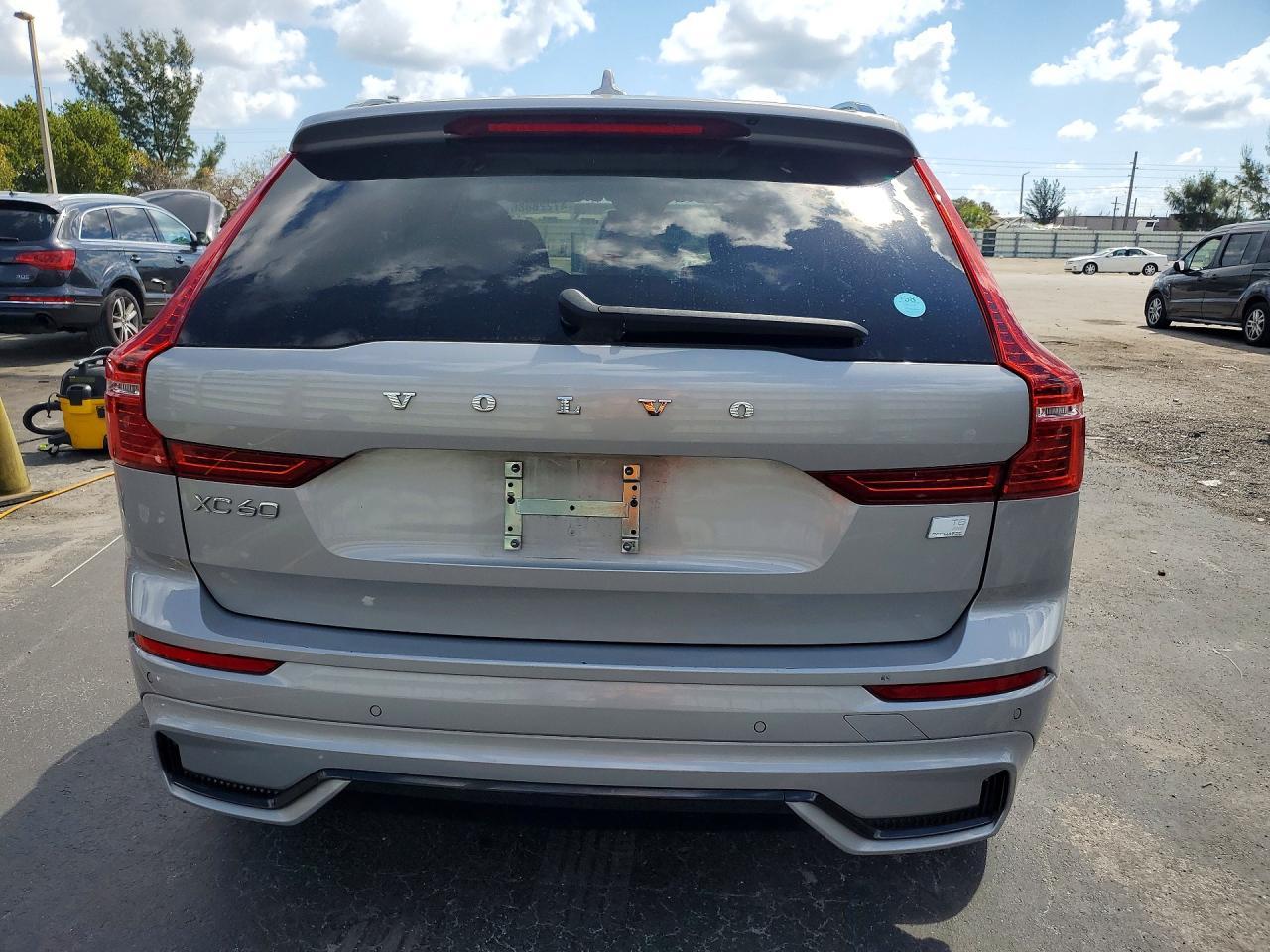 2024 Volvo Xc60 Plus - Image 6