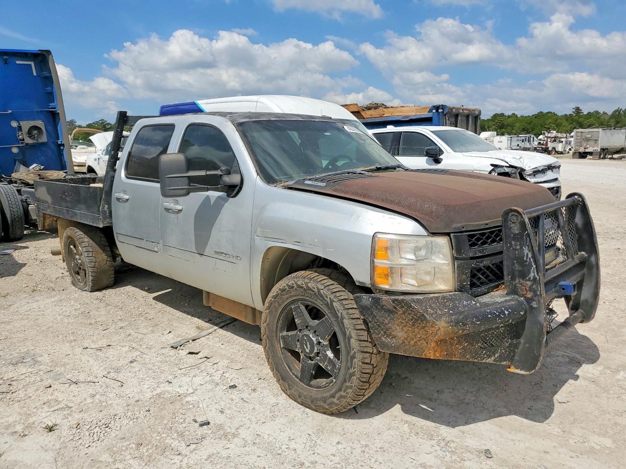 2014 Chevrolet Silverado K2500 Heavy Duty Ltz - Image 4