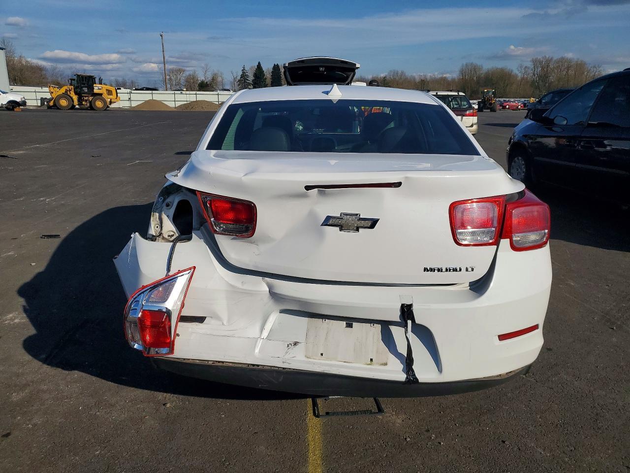 2013 Chevrolet Malibu 2Lt - Image 6