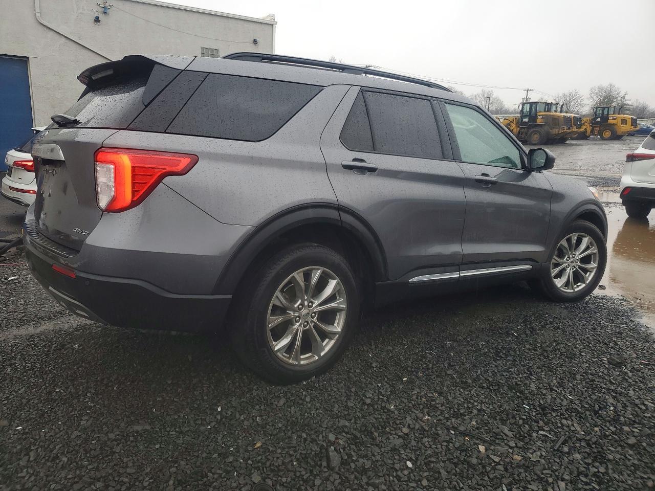 2021 Ford Explorer Xlt - Фото 3