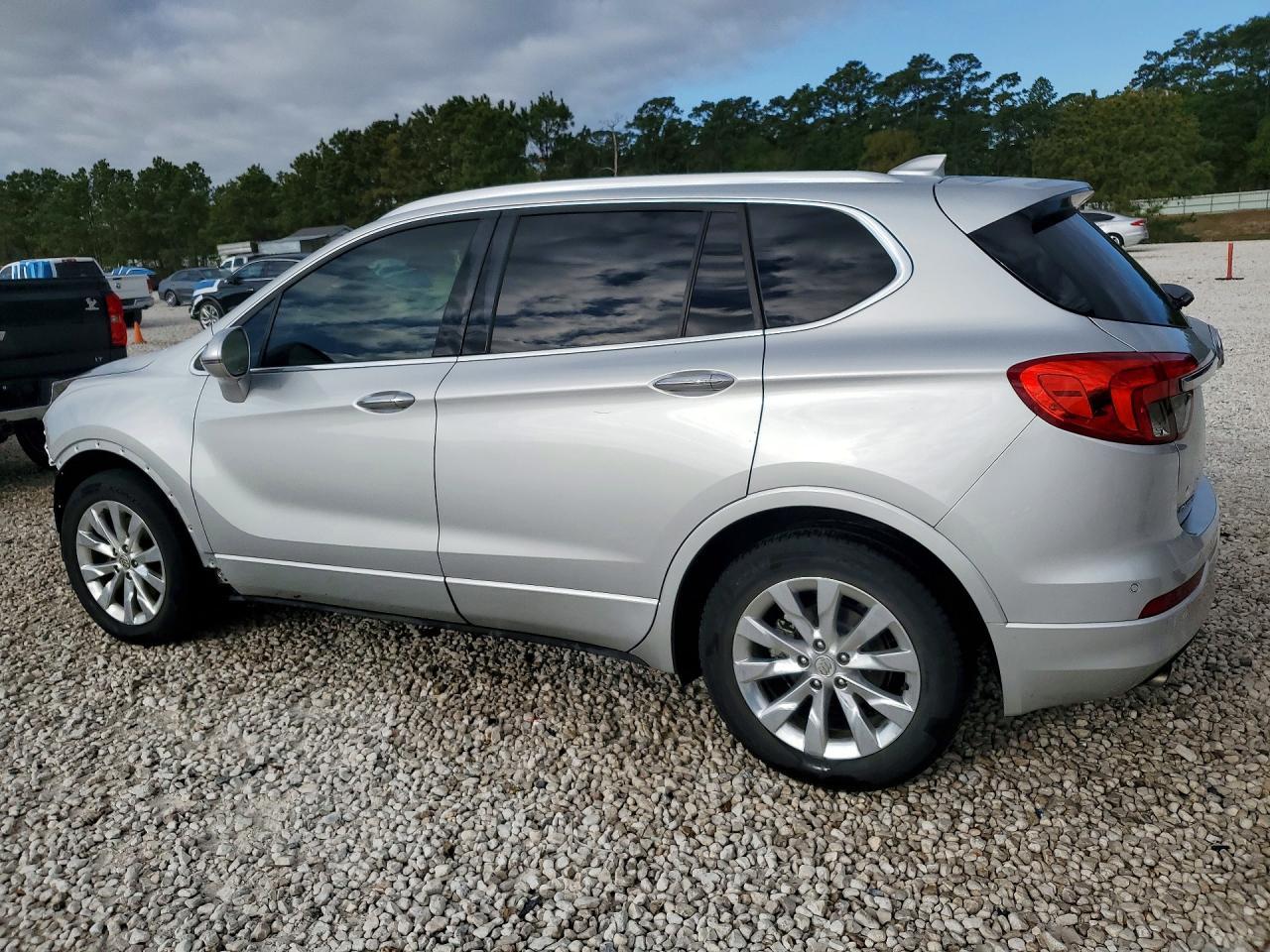 2017 Buick Envision Essence - Фото 2