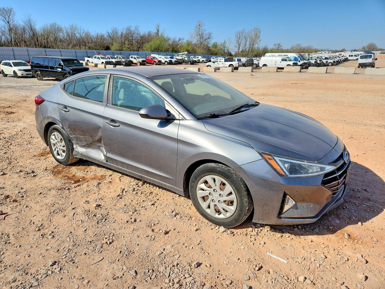 2019 Hyundai Elantra Se - Фото 4