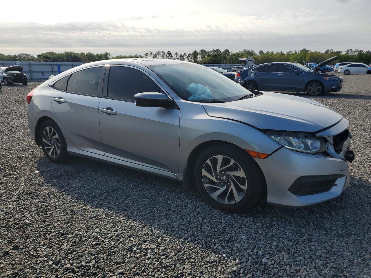 2017 Honda Civic Ex - Image 7