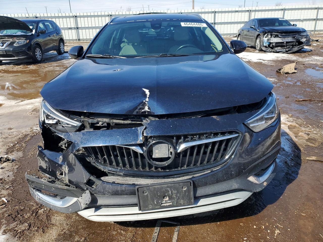 2018 Buick Regal Tourx Essence - Image 5