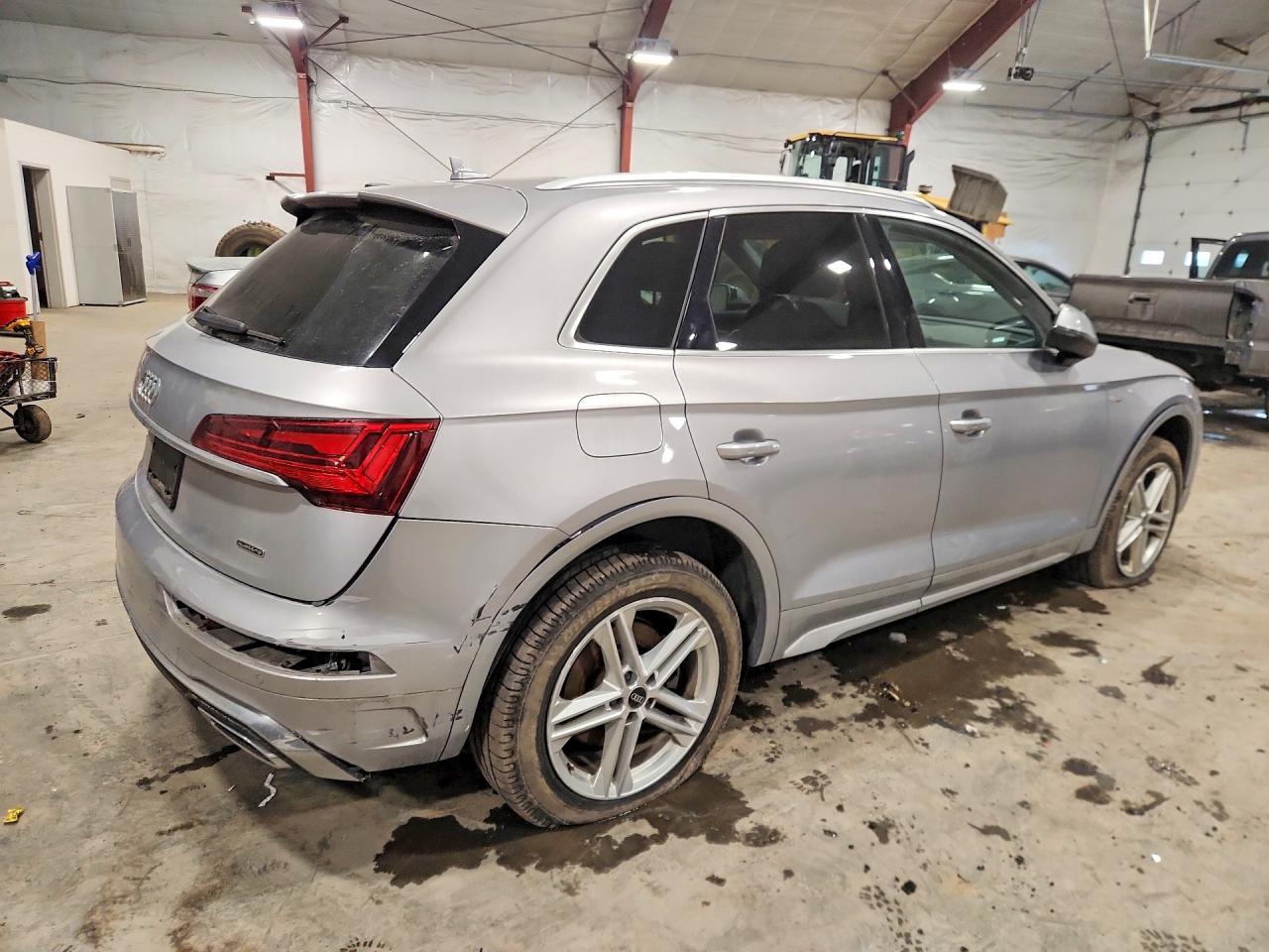 2021 Audi Q5 E Premium - Фото 3